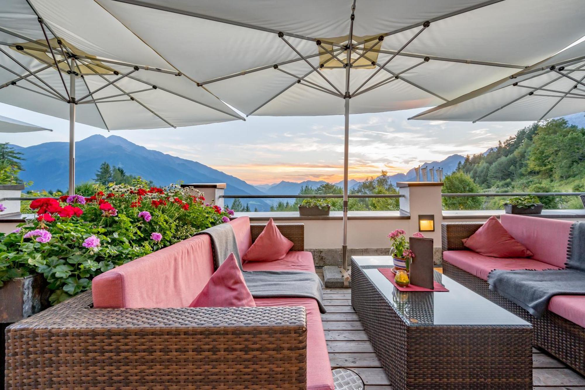 Inntaler Hof Seefeld in Tirol Exterior photo