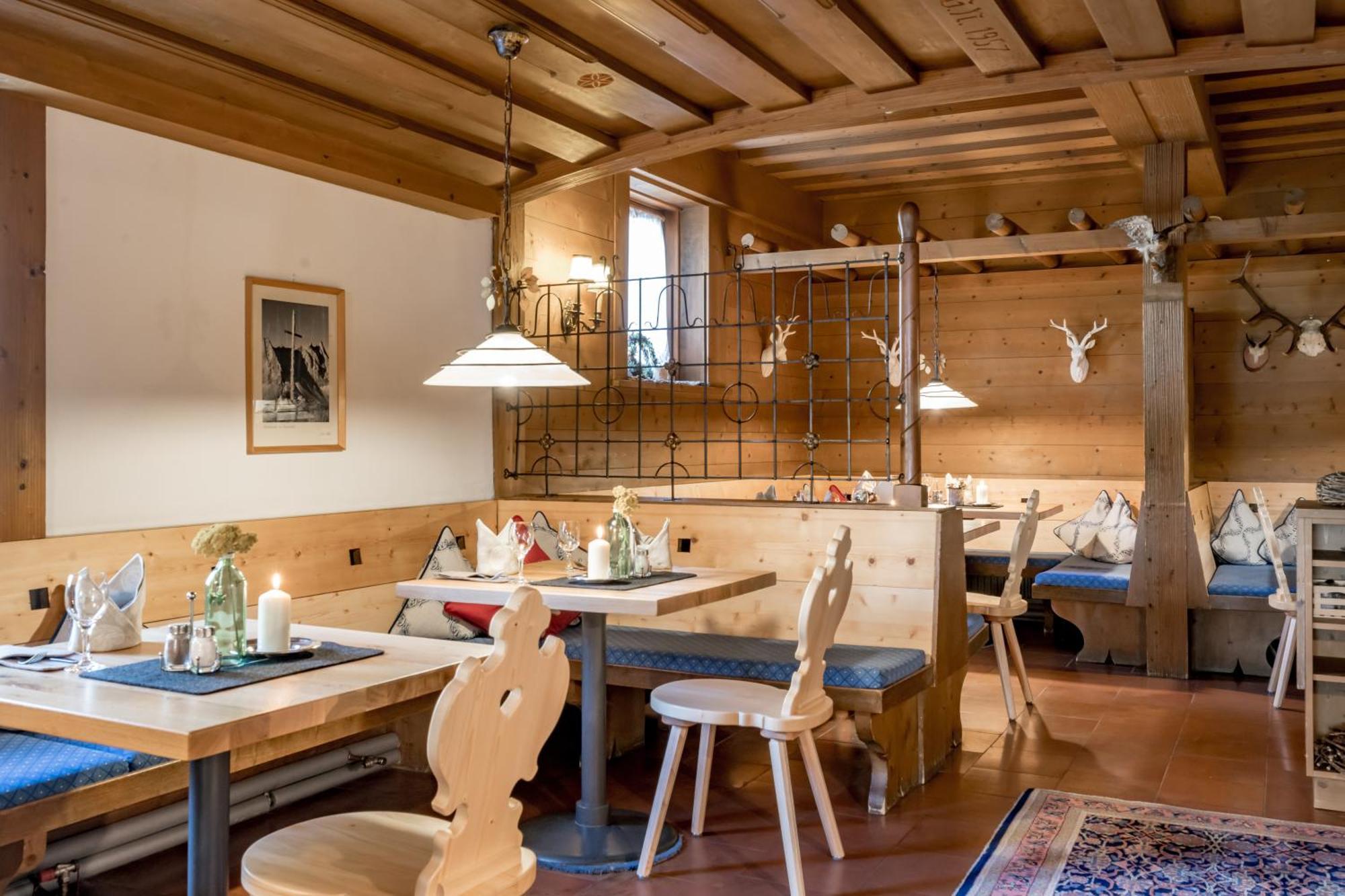 Inntaler Hof Seefeld in Tirol Exterior photo