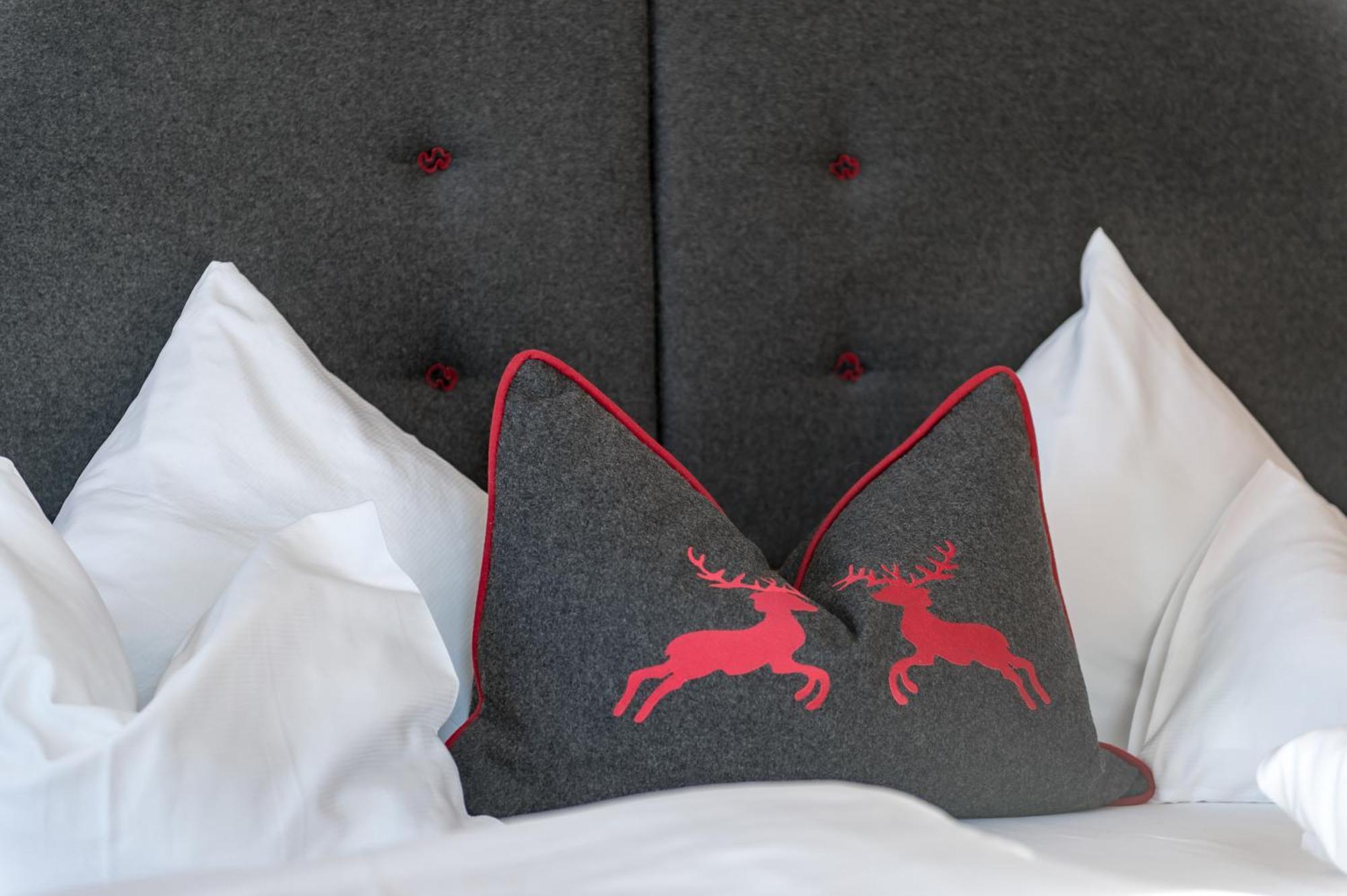 Inntaler Hof Seefeld in Tirol Room photo